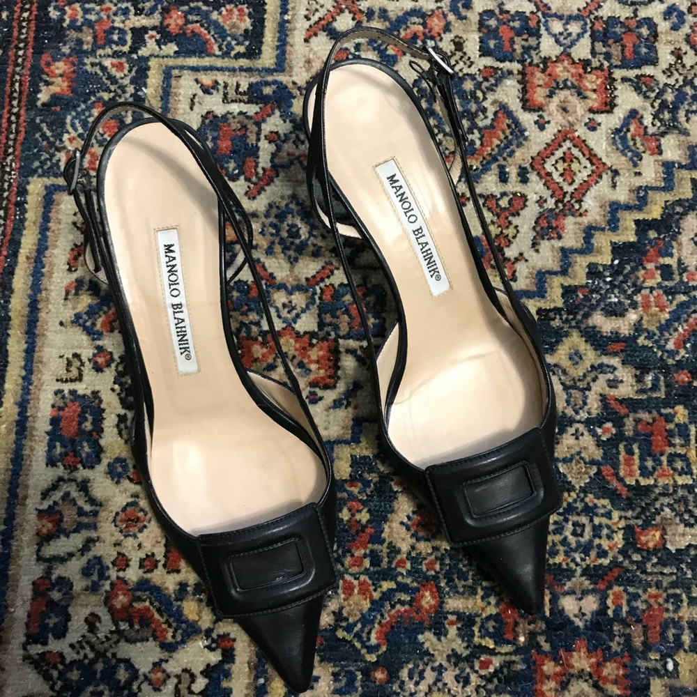 Manolo blahnik kitten heels